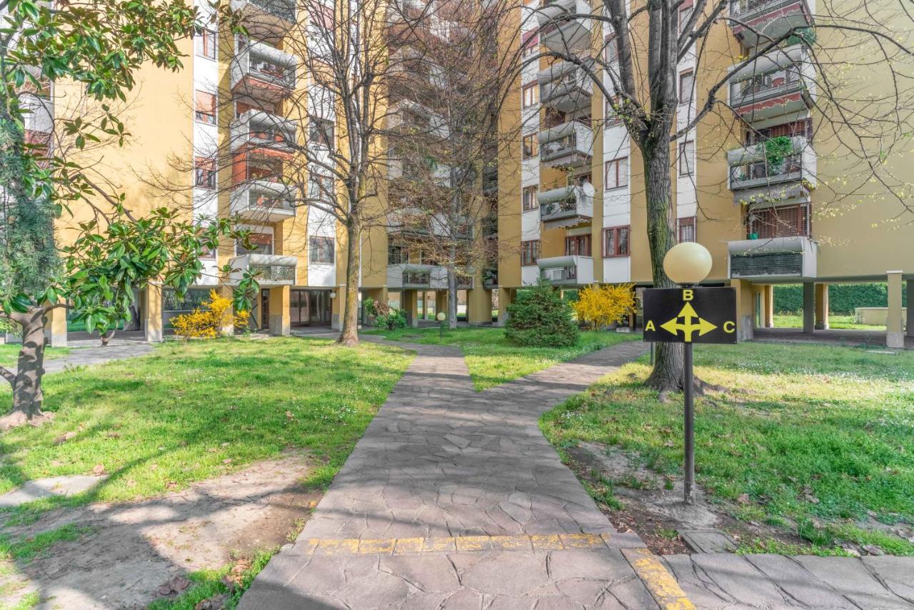 Soggiorno Incantevole In Zona Navigli Milan Exterior photo